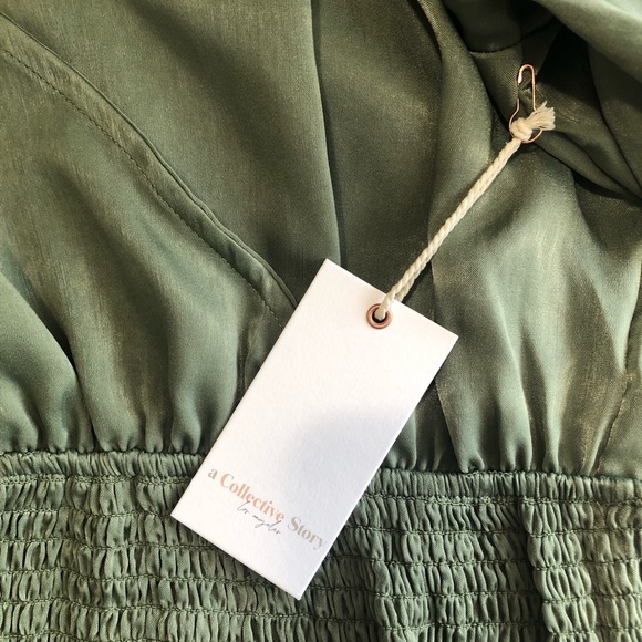 A COLLECTIVE STORY Annie Floral Smocked Mini Dress Dark Olive Large - Picture 13 of 13